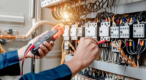 Best Residential Electrician Services  in Lindsay, CA